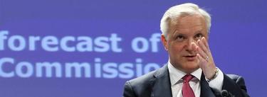 El vicepresidente de la CE, Olli Rehn, en la rueda de prensa de hoy  | Efe