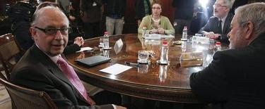 Cristóbal Montoro, en su reunión con los consejeros andaluces | EFE