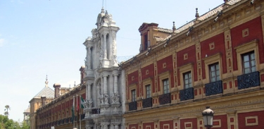 Fachada del palacio de San Telmo | Archivo