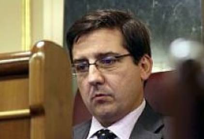 Carlos Salvador: "El PSN y Bildu quieren cambiar el modelo político de Navarra"