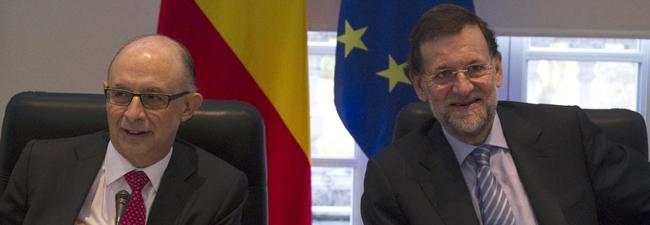 Cristbal Montoro y Mariano Rajoy, en Moncloa. | Cordon Press