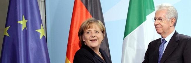 La canciller alemana, Angela Merkel, junto al primer ministro italiano, Mario Monti | Archivo
