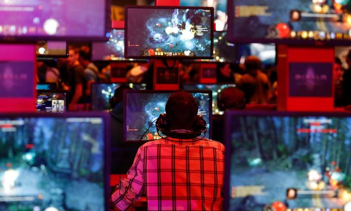 "Se amañan partidos en Segunda División jugando al FIFA". | Archivo