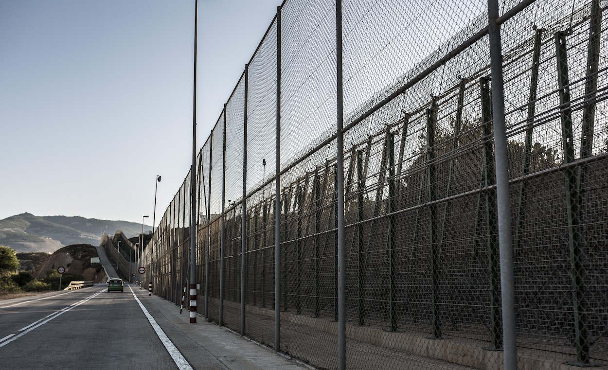 http://s.libertaddigital.com/fotos/noticias/frontera-melilla-23112013.jpg