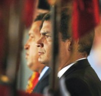 Rafael Correa, junto a Hugo Chávez (archivo).