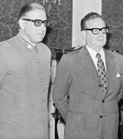 Pinochet y Allende.