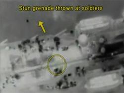 Vídeos difundidos por el ministerio de Defensa israelí que demuestra que los "pacifistas" atacaron con armas a los soldados.