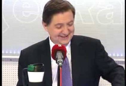 Las víctimas abuchean al PP