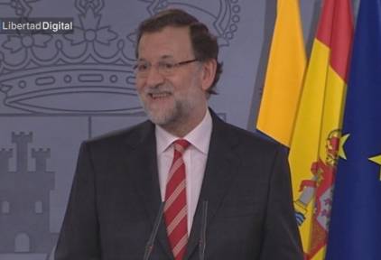 Rajoy calla sobre González