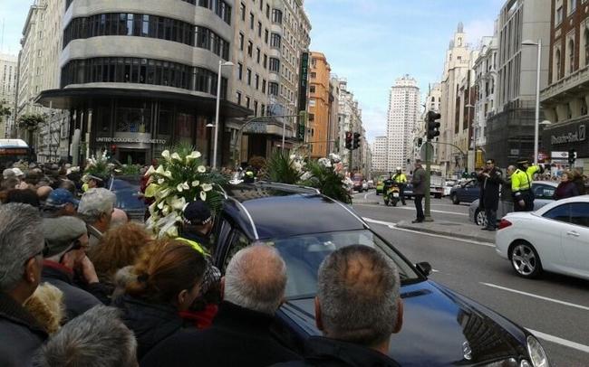 VIDA COCHE DENTRO MERCADO vida coche dentro mercado: