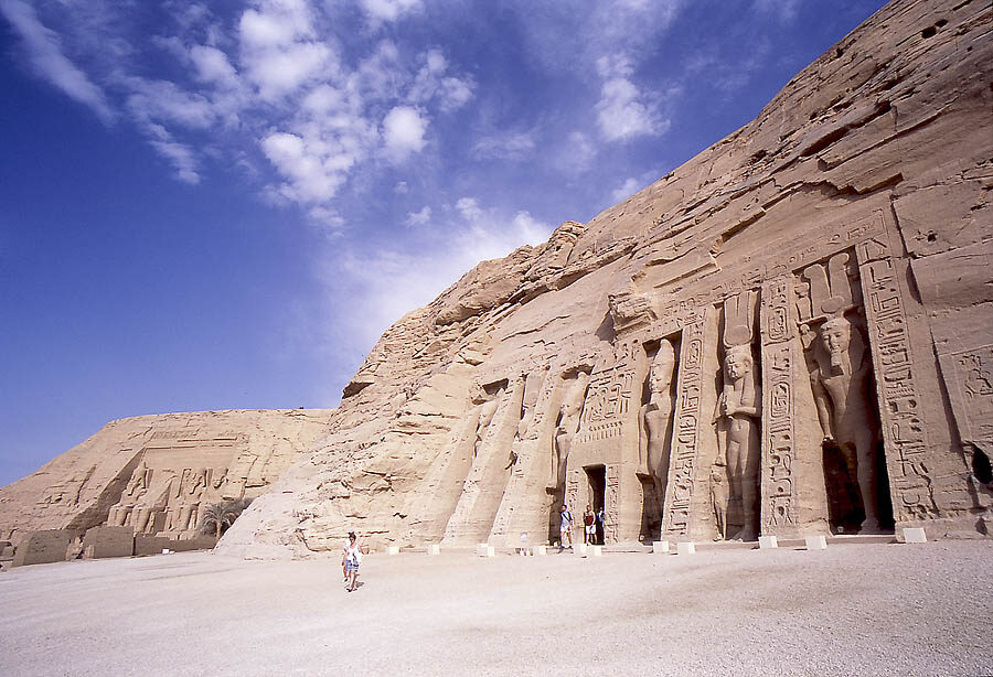 abusimbel1.jpg