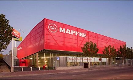 Mapfre y Santander llegan a un acuerdo para los seguros de coche y pymes