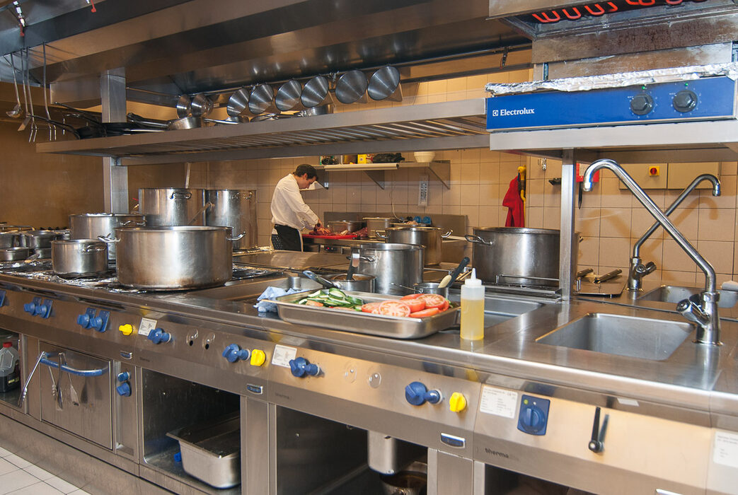 En la cocina de un restaurante- Chic