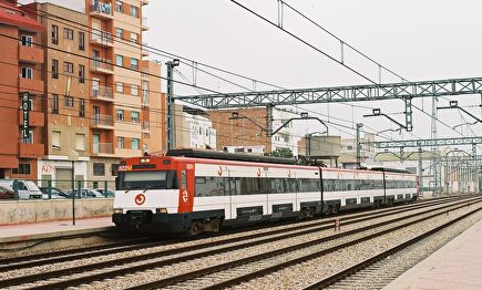 Tren de cercanías |  Flickr/CC/AndrÃ©s Porcel GarcÃ­a