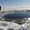 Cráter de Cheliabinsk - Rusia
	Imagen distribuida por la oficina de prensa de Cheliábinsk que muestra un agujero de ocho metros en el lugar donde un meteorito impactó, en el lago congelado Chebarkul.