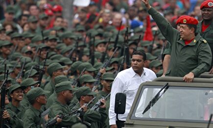 Los uniformes militares que sí le gustan a Pablo Iglesias