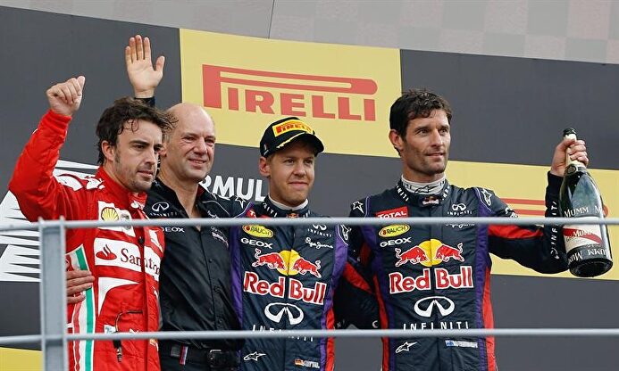 Vettel, reincidente: ya protagonizó un toque similar con Webber en 2010 