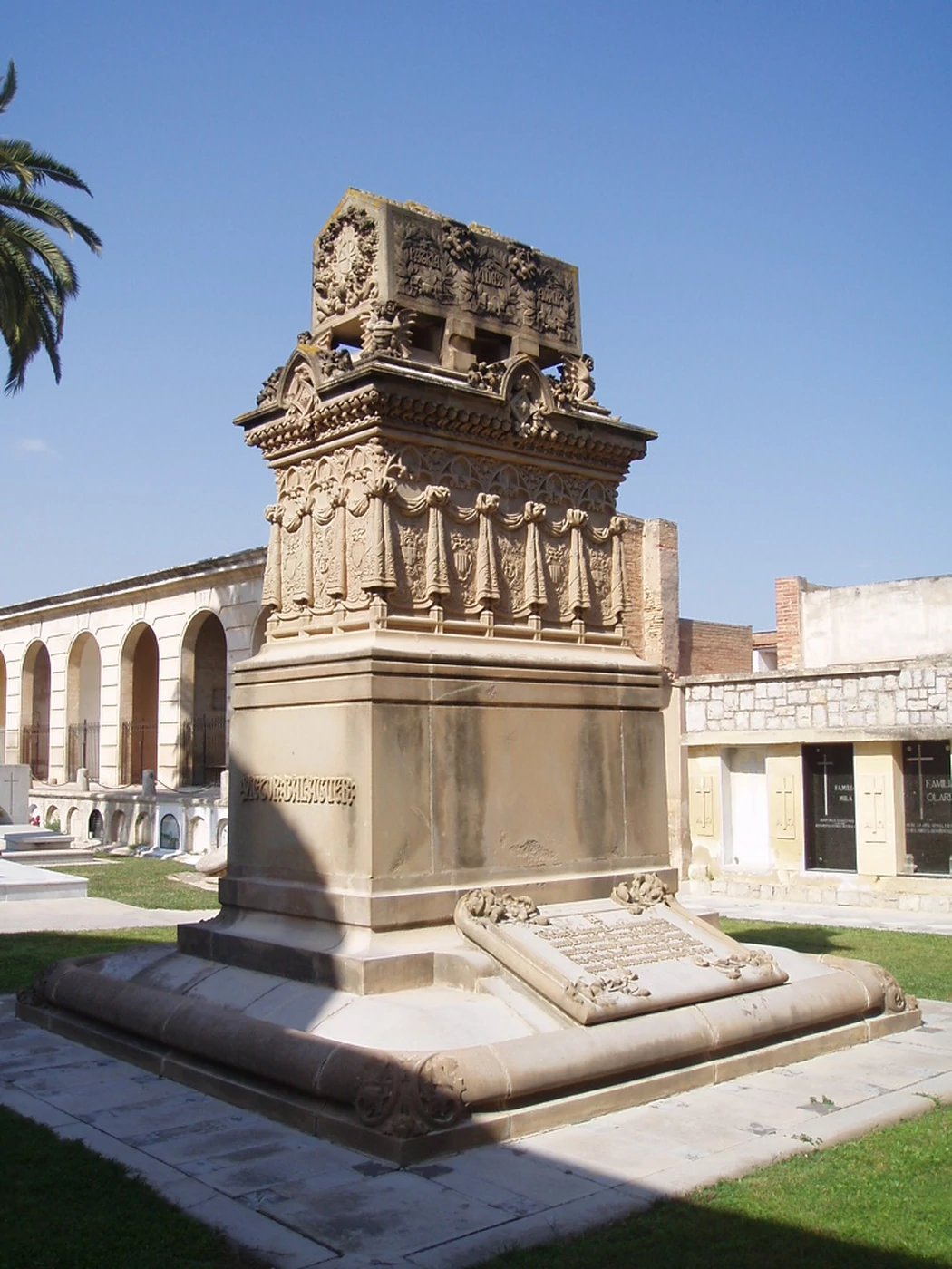   Los 20 cementerios más bonitos de España  Vilanova.jpg