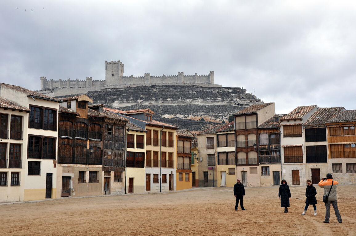 5 bonitos e históricos pueblos de Castilla y León para visitar Medieval-penafiel