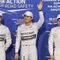 Tercera pole consecutiva para RosbergNico Rosberg (c) saldrá este domingo desde la pole position en el Gran Premio de Abu Dhabi, la última carrera de Fórmula Uno de la temporada, por delante de su compañero Lewis Hamilton (i) y del finlandés Valteri Bottas (Williams).