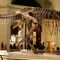 'Sue'El T-Rex habitó Norteamérica durante los dos últimos millones de años anteriores a la extinción de los dinosaurios. Las últimas investigaciones sostienen que cazaba en manadas, como los leones. Esta de aquí es Sue, una tiranosaurio hembra que medía 12,3 metros de largo y 4 metros de altura. Se trata del mayor tiranosaurio encontrado hasta la fecha.