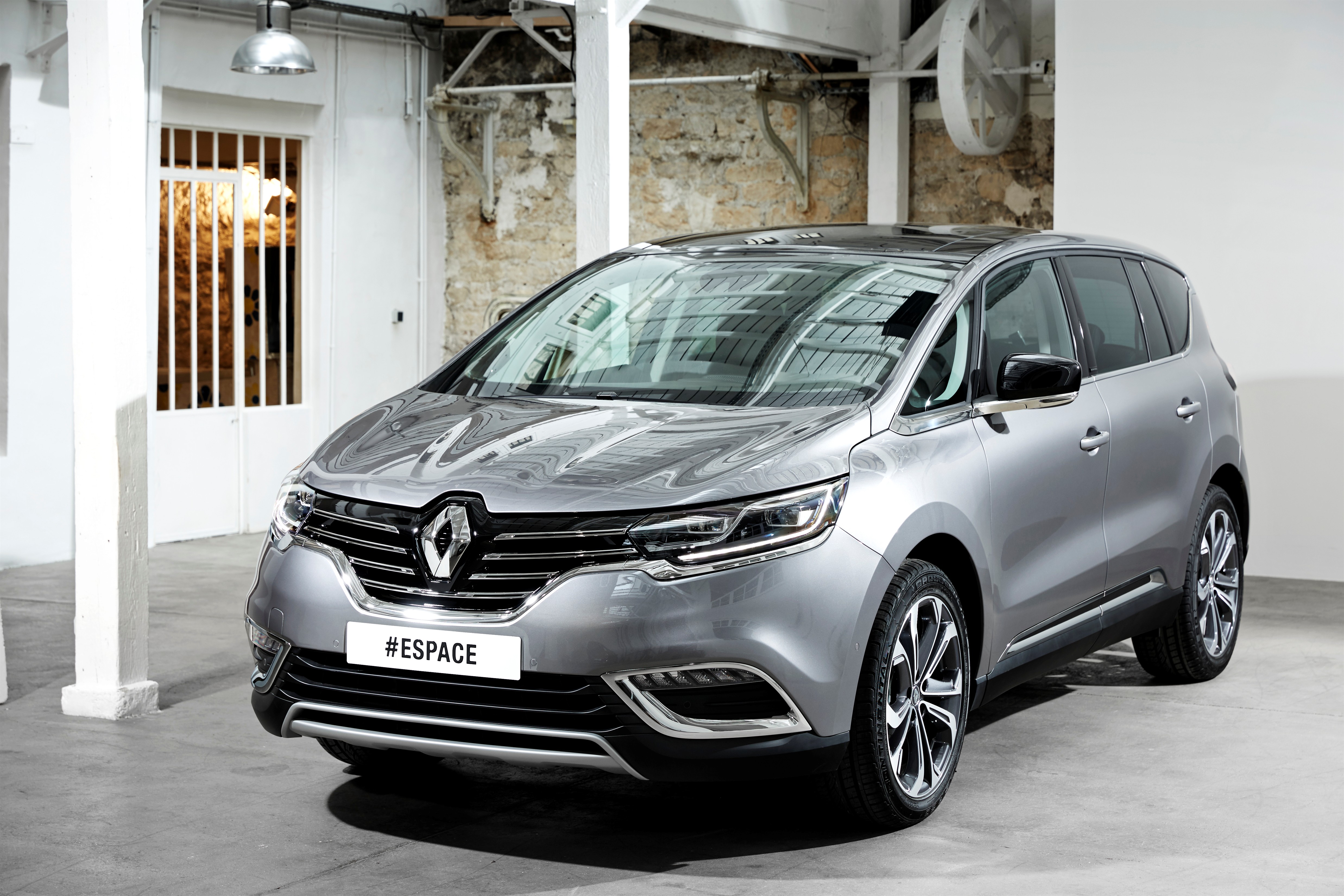 Рено каталог товаров. Renault Espace 5. Renault Espace 2019. Renault Espace 6. Renault Espace 4x4.