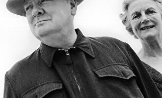 Churchill y su esposa | Cordon Press