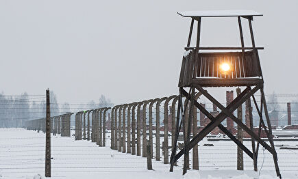 Edward Mosberg, superviviente del Holocausto, visita Auschwitz |  Cordon Press