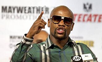 Floyd Mayweather, en rueda de prensa. | Cordon Press