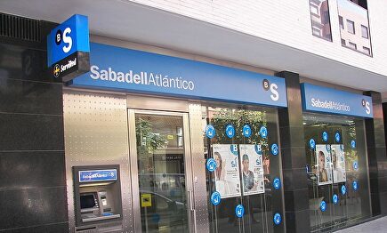 Oficina del Banco Sabadell |  Wikimedia