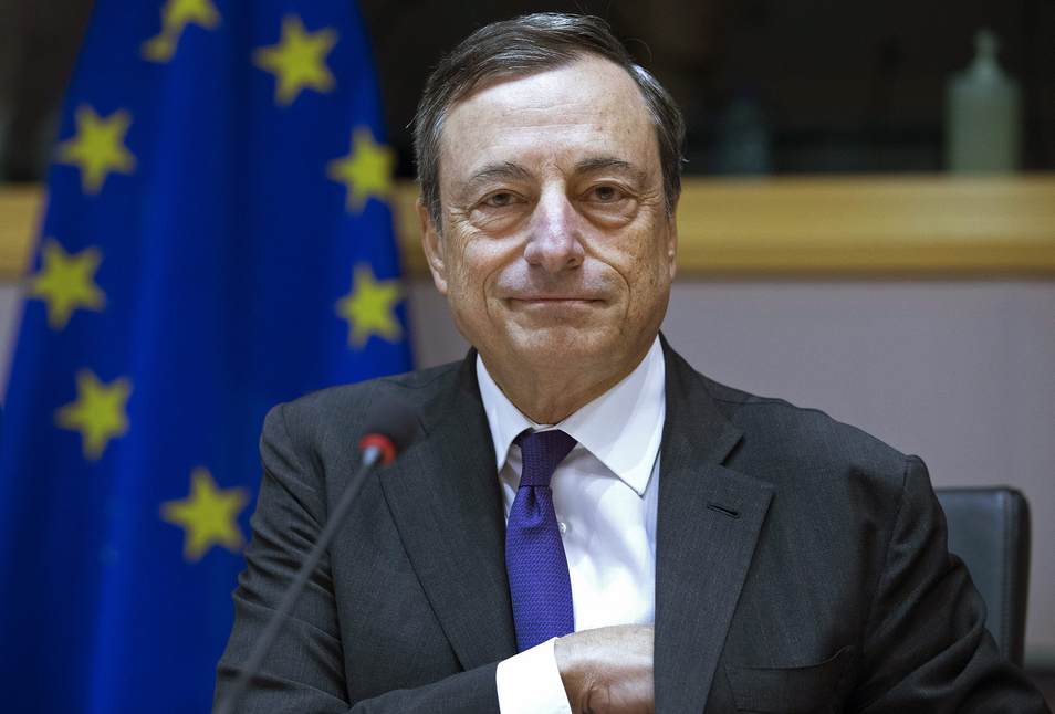 Draghi ha sido el peor presidente que ha tenido el BCE. Su laxa política monetaria ha laminado el crecimiento y el ahorro, creando de paso burbujas.