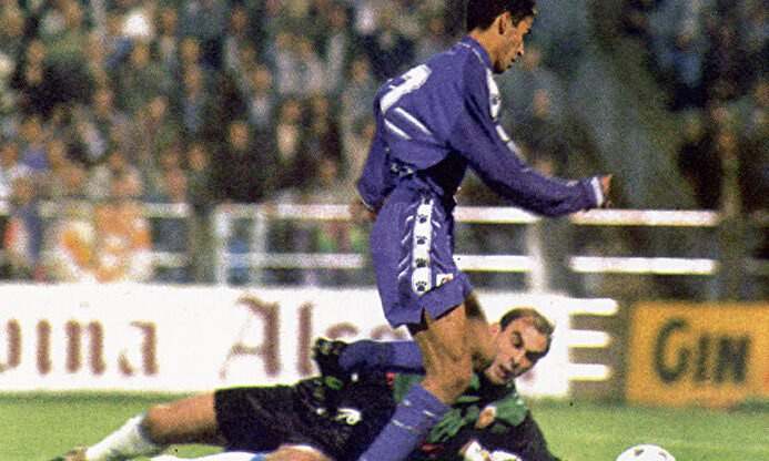 Se cumplen 25 años del debut de Raúl con el Real Madrid