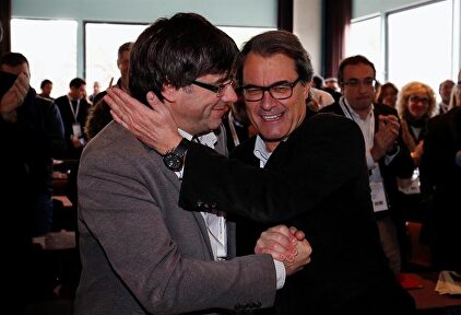 Carles Puigdemont y Artur Mas |  EFE