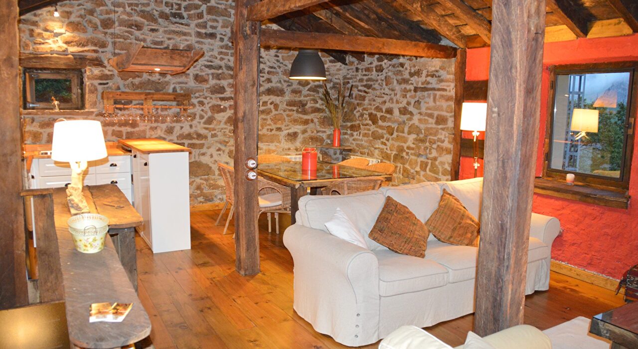 Casas con encanto Dormir en una cabaña pasiega Chic