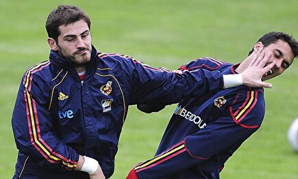 ker Casillas y Álvaro Arbeloa, en un entrenamiento de la selección española. | Archivo