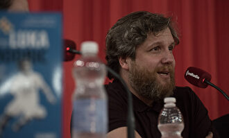 "Mi hijo Luca le firmó una camiseta a Modric"