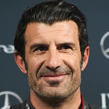 Luis Figo, el gran azote del Gobierno | EFE