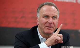 Rummenigge, presidente de honor del Bayern, calienta el duelo de cuartos de este viernes ante el Barcelona | Twitter