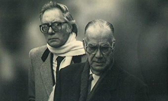 Detalle de la edición de bolsillo de 'Cela: un cadáver exquisito'. | Booket