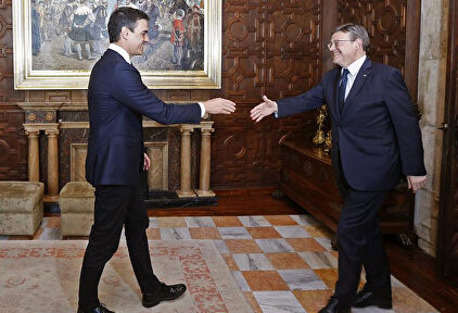 Sánchez contradice a Illa y retrasa ahora la llegada de la vacuna de covid al mes de mayo