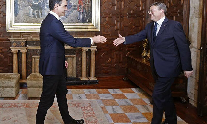 Sánchez contradice a Illa y retrasa ahora la llegada de la vacuna de covid al mes de mayo