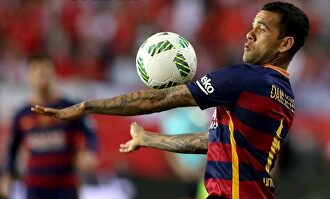 Dani Alves, durante una final de la Copa del Rey contra el Sevilla. | Cordon Press