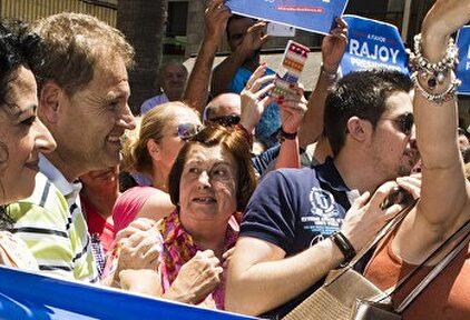 Rajoy, de campaña en Almería y Granada, tras el debate a cuatro. | David Mudarra.