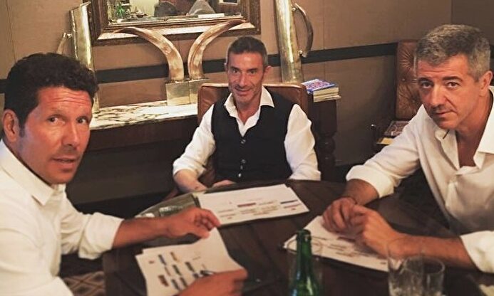 Simeone junto a Berta y Gil Marín, piezas claves del proyecto deportivo y económico. | Cordon Press