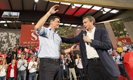 Pedro Sánchez y José Luis Rodríguez Zapatero en Valladolid | EFE