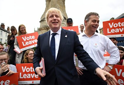 Boris Johnson, haciendo campaña por el Brexit |  EFE