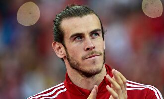 Bale sonríe con Gales. |  Twitter