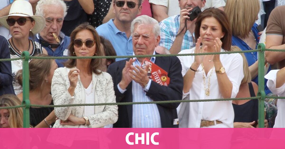 Mario Vargas Llosa Conoce A La Familia De Isabel Preysler En Filipinas