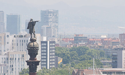 La estatua de Colón, vista desde Montjuic | C.Jordá