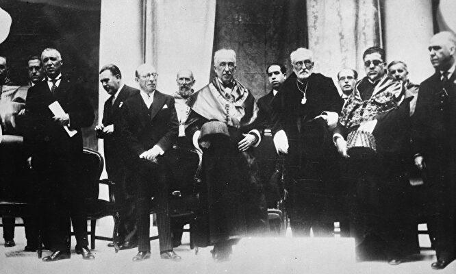 Miguel de Unamuno, en la Universidad de Salamanca. |  Cordon Press